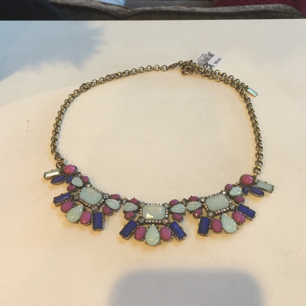 ViVI Purple and Blue Necklace for Elegant Occasions